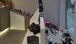 Tienda de zapatillas BM_Sneakers en Vigo 2